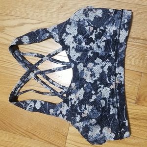 Lululemon sports bra sz 6